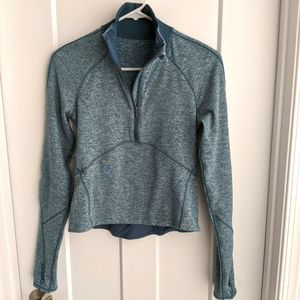 Lululemon always alert half zip, size 4 EUC